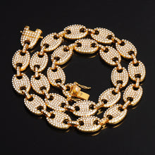 Carregar imagem no visualizador da galeria, Cadena Iced Out Gucci Link
